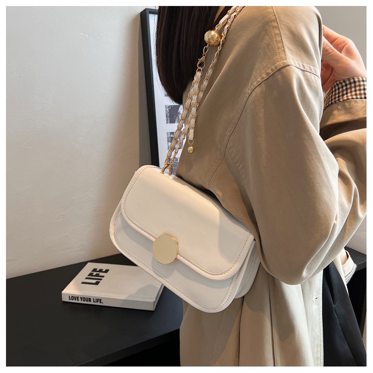Túi Đeo Chéo Dáng Vuông Nhỏ Phối Dây Xích Thời Trang 2022 Cao Cấp