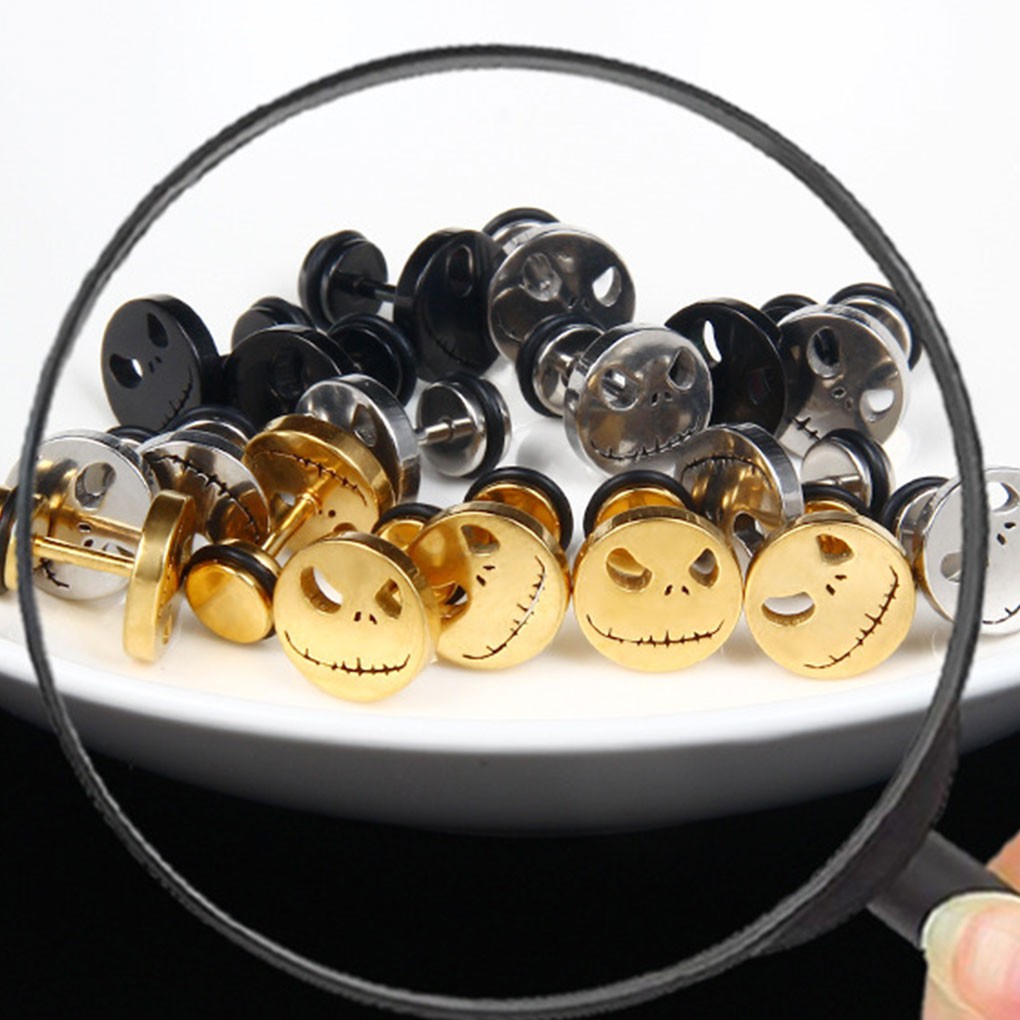 1 Khuyên Tai Hình Đầu Lâu Bằng Thép Không Gỉ