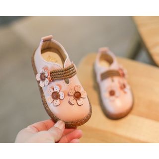 Giày hoa bé gái da mềm size 26