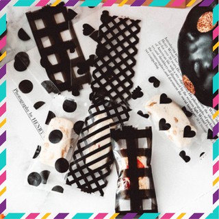 Túi đựng kẹo Nougat họa tiết đen trắng kích thước 4*9.5cm (100c/bịch)