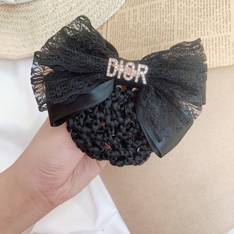 Búi tóc lưới công sở đính đá chữ sang chảnh L4