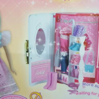 Tủ quần áo thời trang cho búp bê