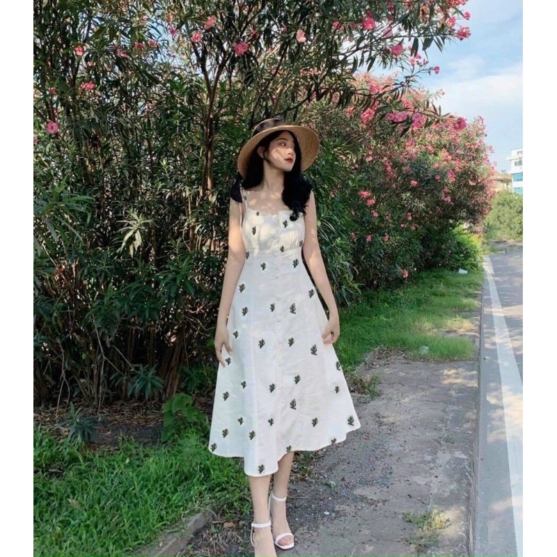 Đầm thêu xương rồng trắng cổ V, đầm trễ vai, đầm 2 dây midi xoè (thêm đen, vàng) | BigBuy360 - bigbuy360.vn