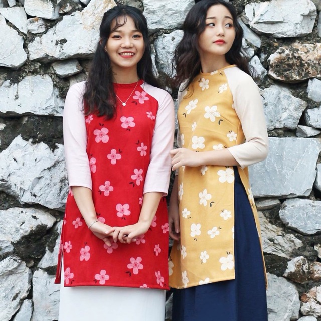 Áo dài cách tân hoa to