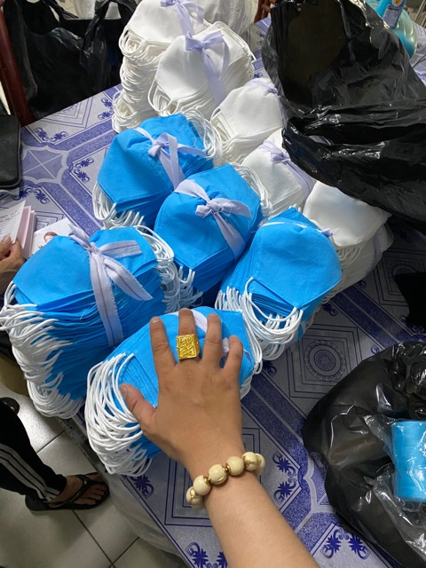 Khẩu trang vải không dệt loại 70gr may 2 lớp | BigBuy360 - bigbuy360.vn