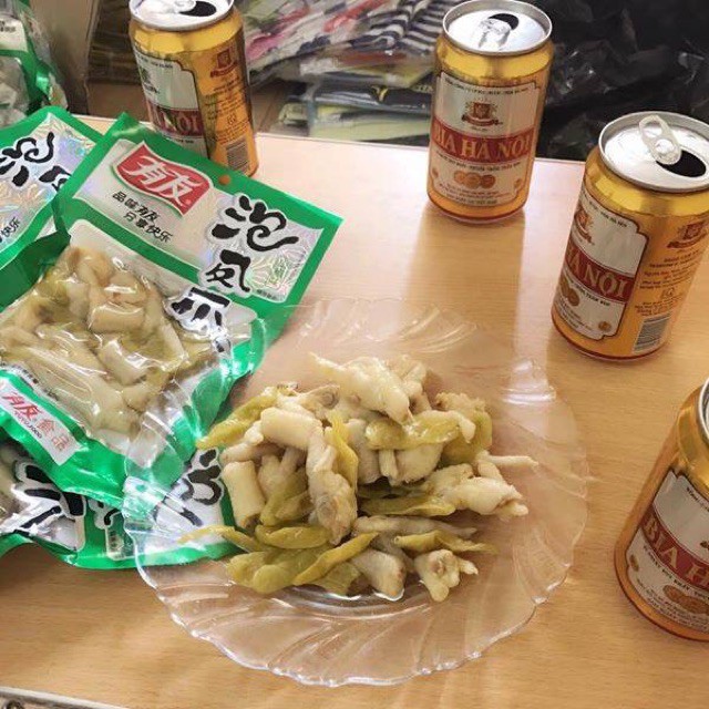 10 GÓI CHÂN GÀ YUYU 210G ỚT XANH MUỐI CAY