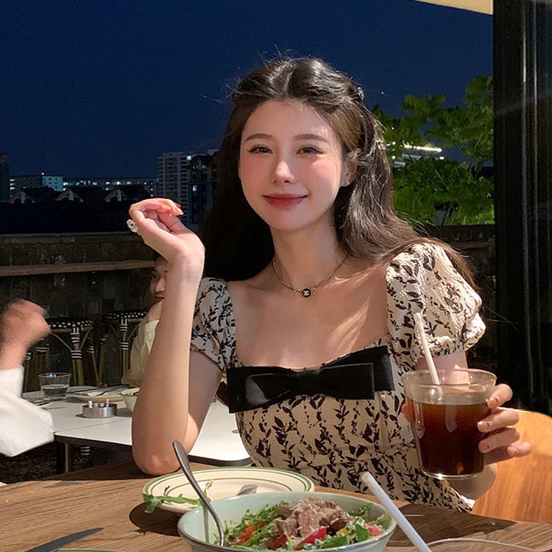 Áo Kiểu Tay Ngắn Cổ Vuông In Họa Tiết Hoa Thời Trang Mùa Hè Mới Cho Nữ