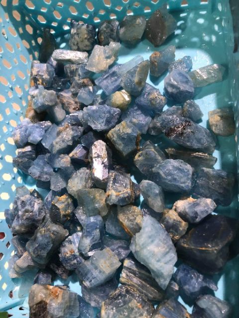 Đá aquamarine Thanh Hoá thiên nhiên (lẻ từng viên) | BigBuy360 - bigbuy360.vn