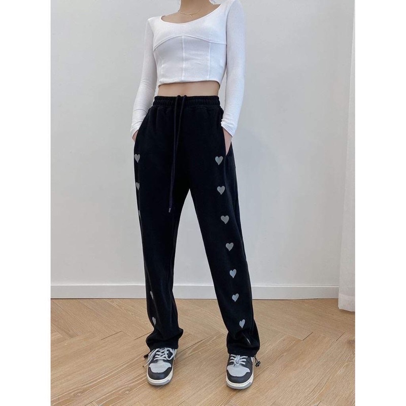quần jogger dây rút gấu in tim chạy dọc Kt