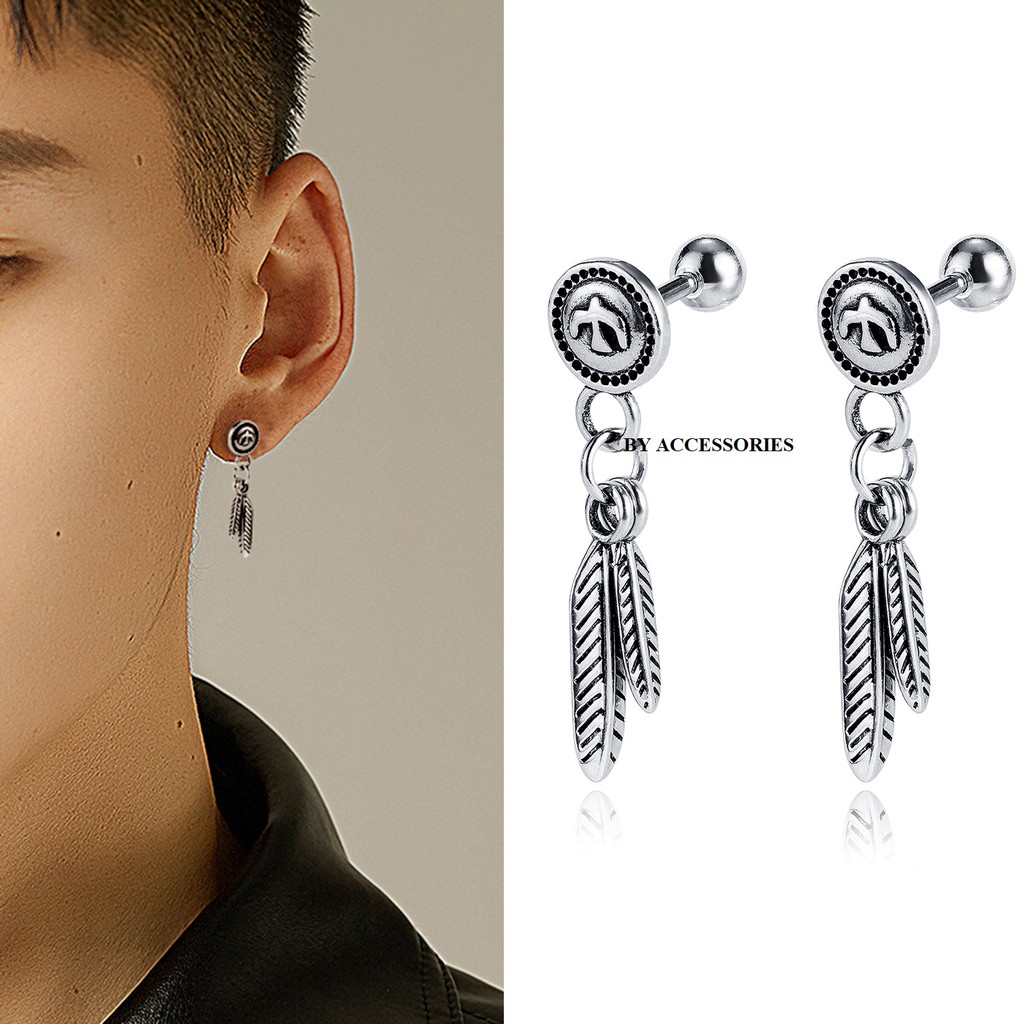 Khuyên tai titan unisex tròn phối 2 lông vũ nhỏ không gỉ