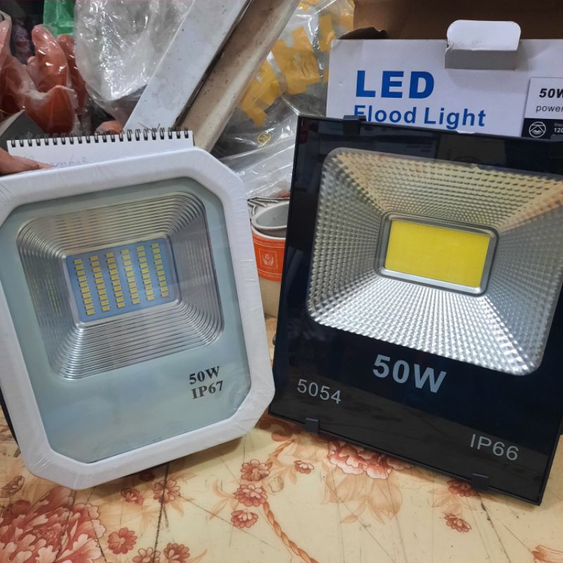 ĐÈN LED PHA 50W  IP66 HOẶC IP67 ( ánh sáng trắng )