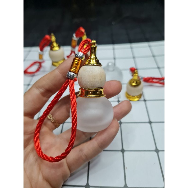 Vỏ chai tinh dầu treo xe - Chai treo xe hồ lô 10ml | BigBuy360 - bigbuy360.vn