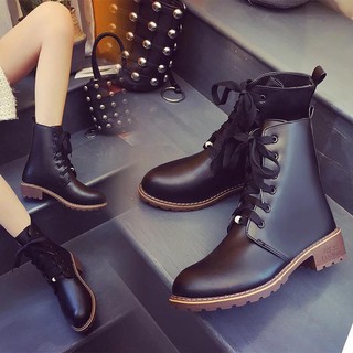 Giày boot nữ thể thao sành điệu	- BN200