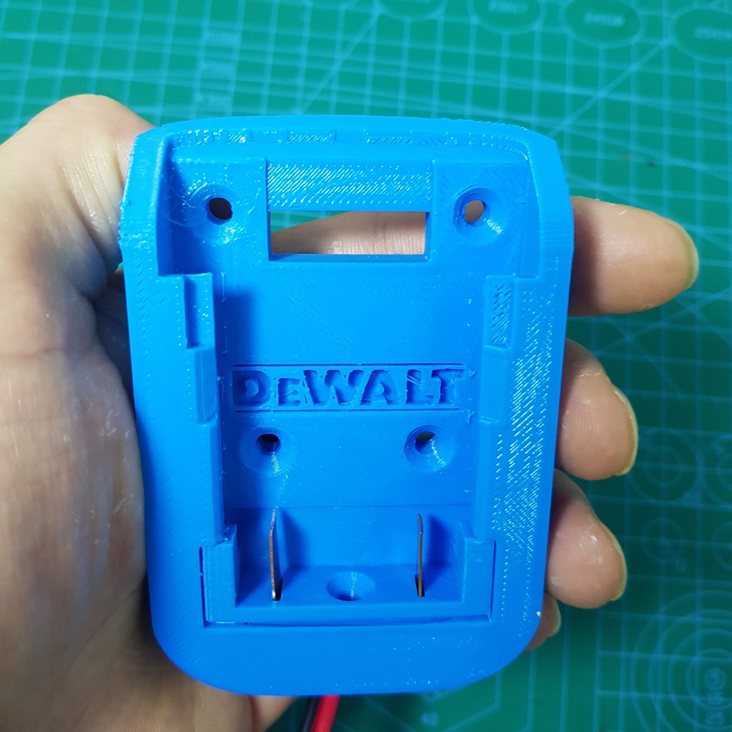 Đế pin Dewalt 20V đế pin trượt có tiếp điểm