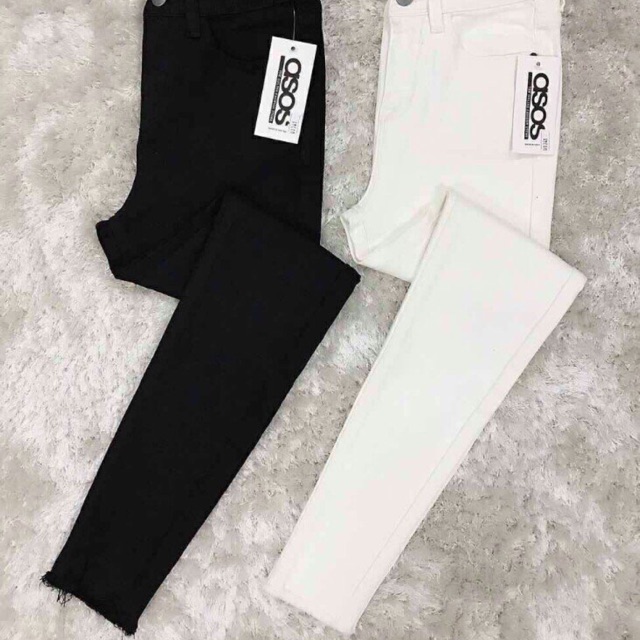 jeans trắng đen tua lai