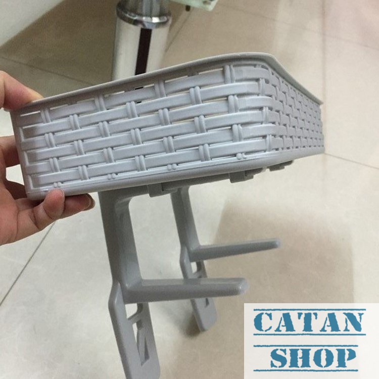 Kệ đồ giả mây đa năng trên toilet, để dầu gội dễ dàng tháo lắp GD81-KNTMay