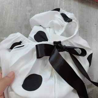 Váy Bé Trắng Chấm Bi Cho Bé Bao Chất