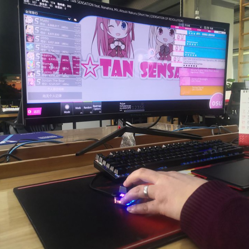 Bàn phím cơ MOTOSPEED K2 tích hợp đèn nền RGB loại C có thể tháo rời