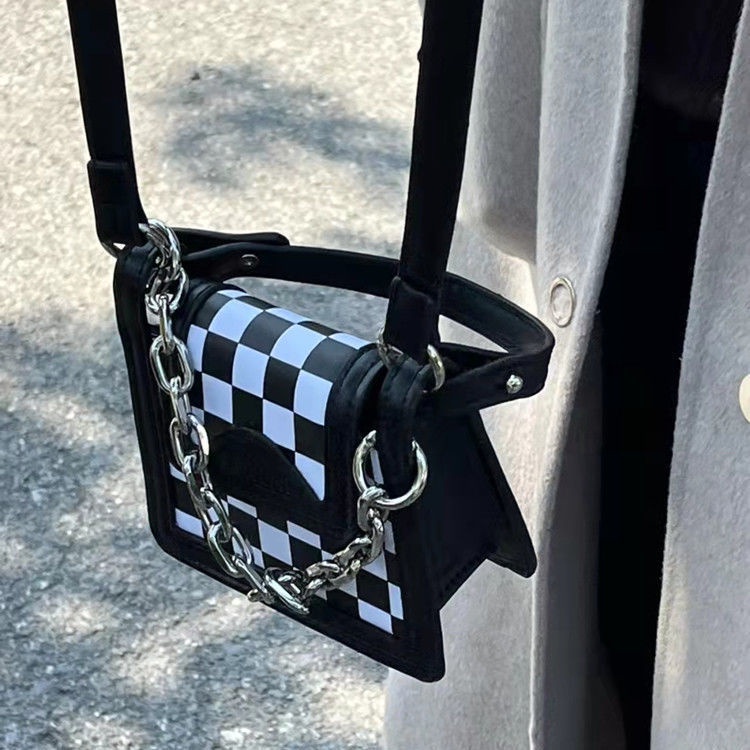 Túi Đeo Chéo Hình Vuông Cỡ Nhỏ Phối Dây Đeo Sợi Xích Thời Trang 2023 Cho Nữ