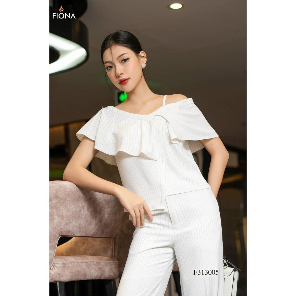 Set bộ nữ FIONA áo sơ mi kẻ lệch vai và quần kẻ dáng suông set bộ màu trắng classic trẻ trung F513007