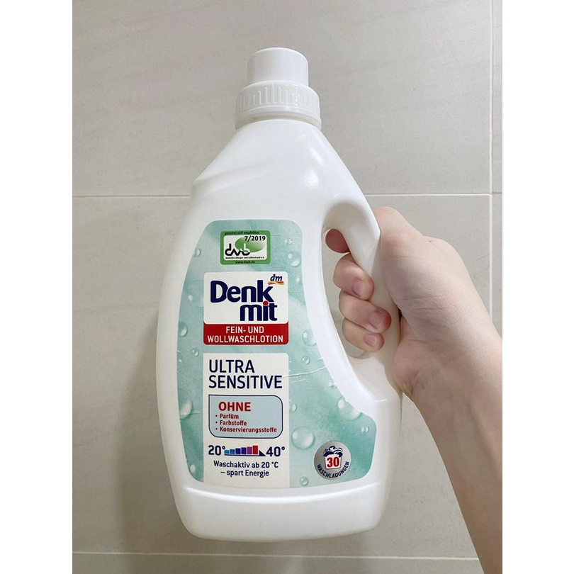 Nước giặt Denkmit Ultra Sensitive 1.5L cho da nhạy cảm, nước giặt mùa đông làm mềm vải da, len