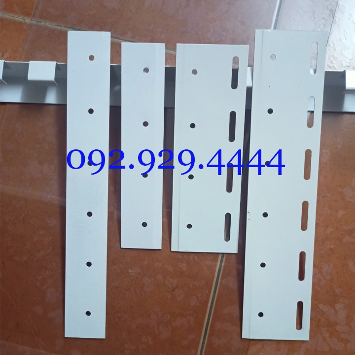 Bát treo rèm nhựa PVC Bát treo chuyên dụng Bat treo rem