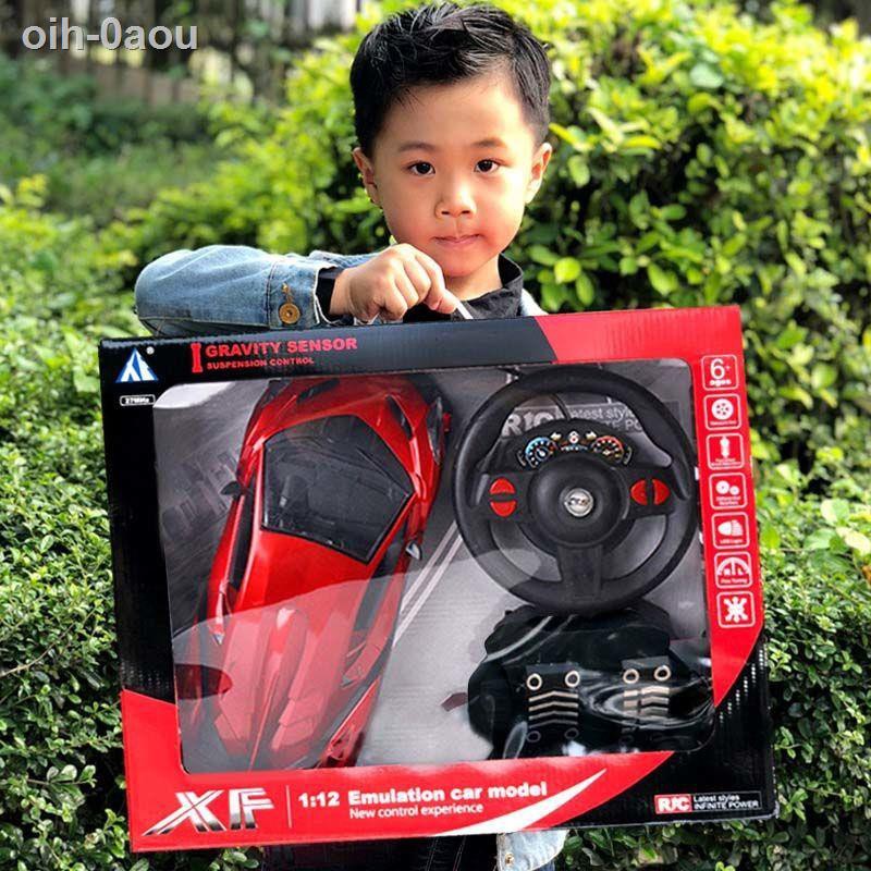 Bán buôn đồ chơi trẻ em chống rơi mới điều khiển từ xa trọng lực Sạc cảm ứng ô tô nhẹ trôi đua cậu bé