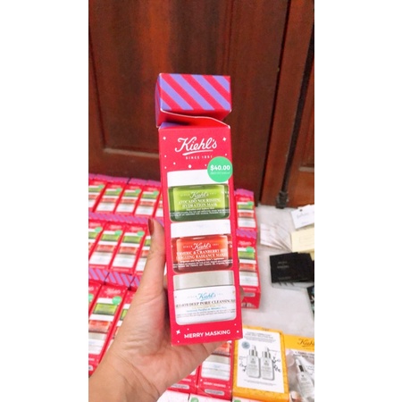 Bill us mặt nạ kì eo