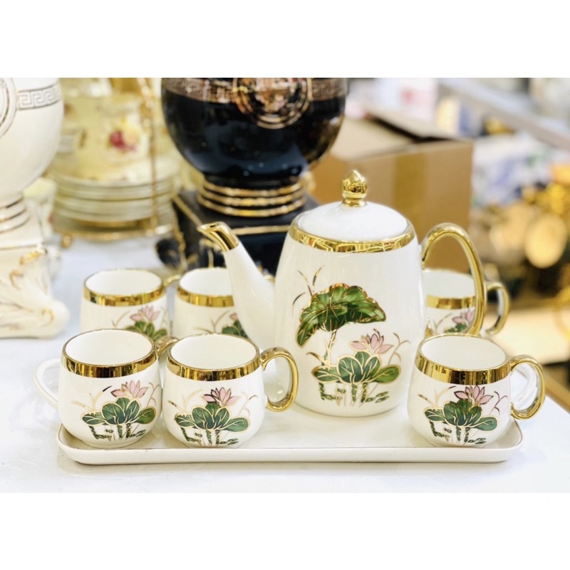 Bộ ấm trà phong cách Châu Âu. Gốm sứ cao cấp.