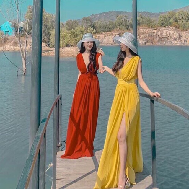 Gv-đầm maxi phối lưới ngực cổ v sâu