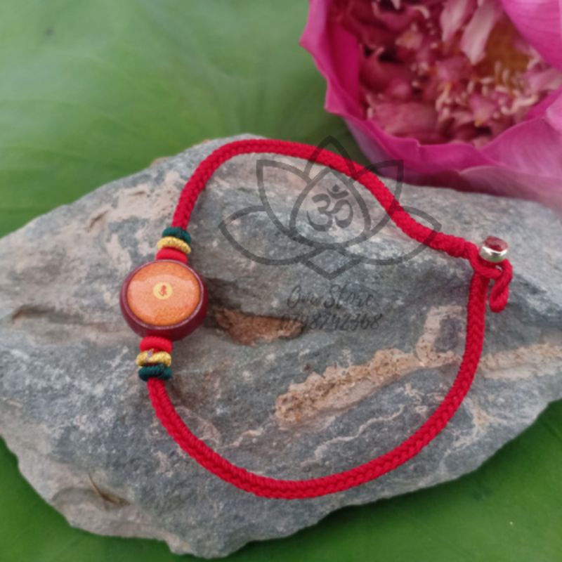 Vòng tay chú Lăng Nghiêm bện chỉ đỏ và đá chu sa