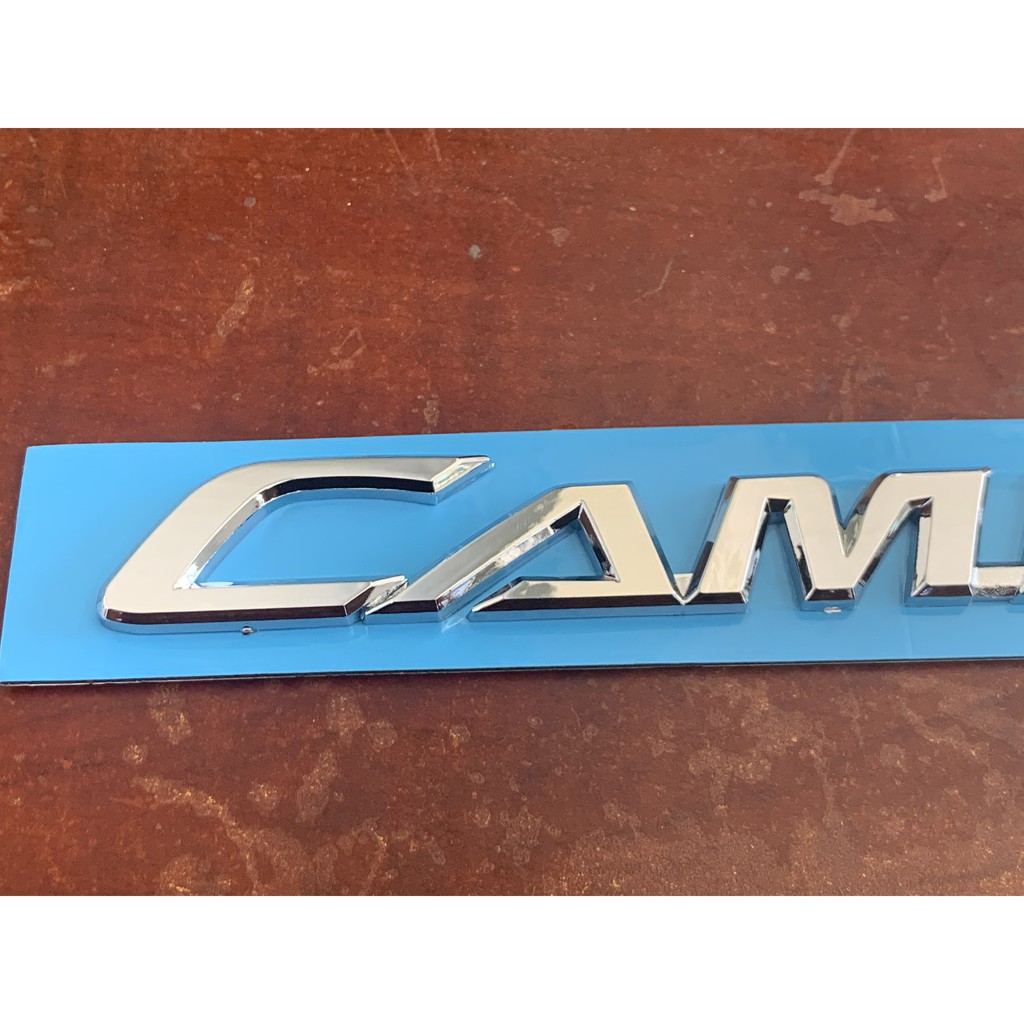 Tem Logo Chữ Nổi CAMRY Kích Thước 17 x 1.6 cm