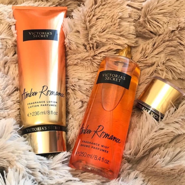 Cặp xịt body+ lotion dưỡng thể Victoria secret (amber)