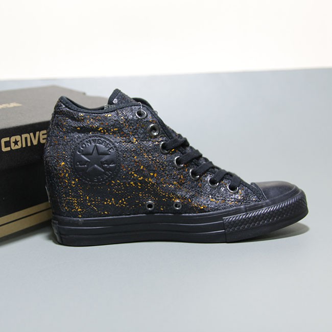 Giày Converse cao cổ vải đen độn đế CCVD12