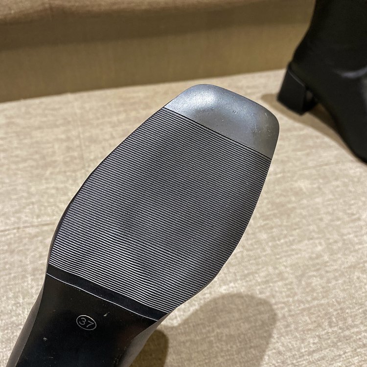 Giày bót mềm đế thấp màu trơn độ co giãn tốt thời trang sành điệu cho nữ | BigBuy360 - bigbuy360.vn