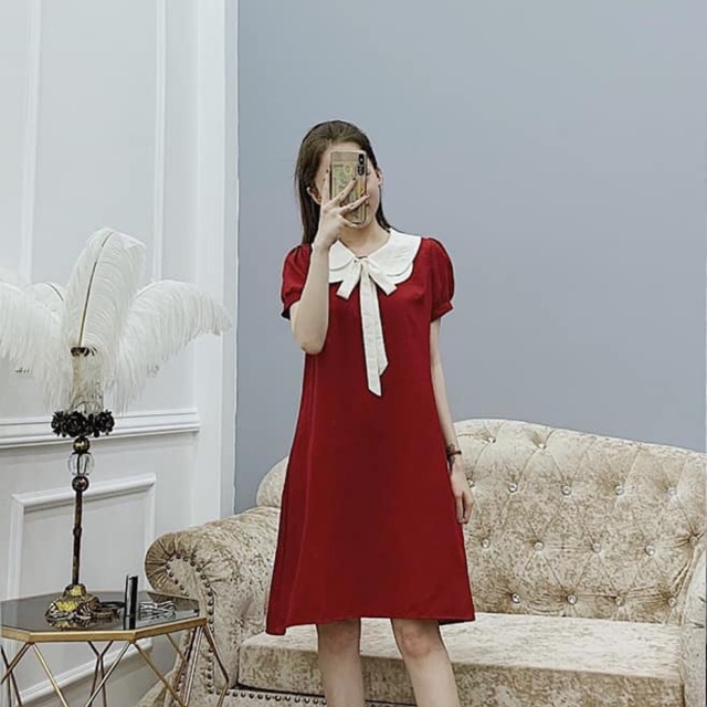 Váy bầu nơ cổ.