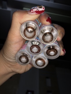 Mẫu lens màu choco