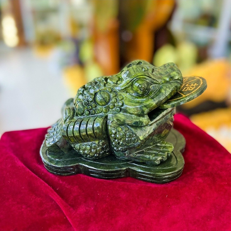 Thiềm Thừ Phong Thủy , Cóc 3 Chân Đá Ngọc Hoàng Long & Đá Serpentine - Dài 12cm & 15cm & 20cm