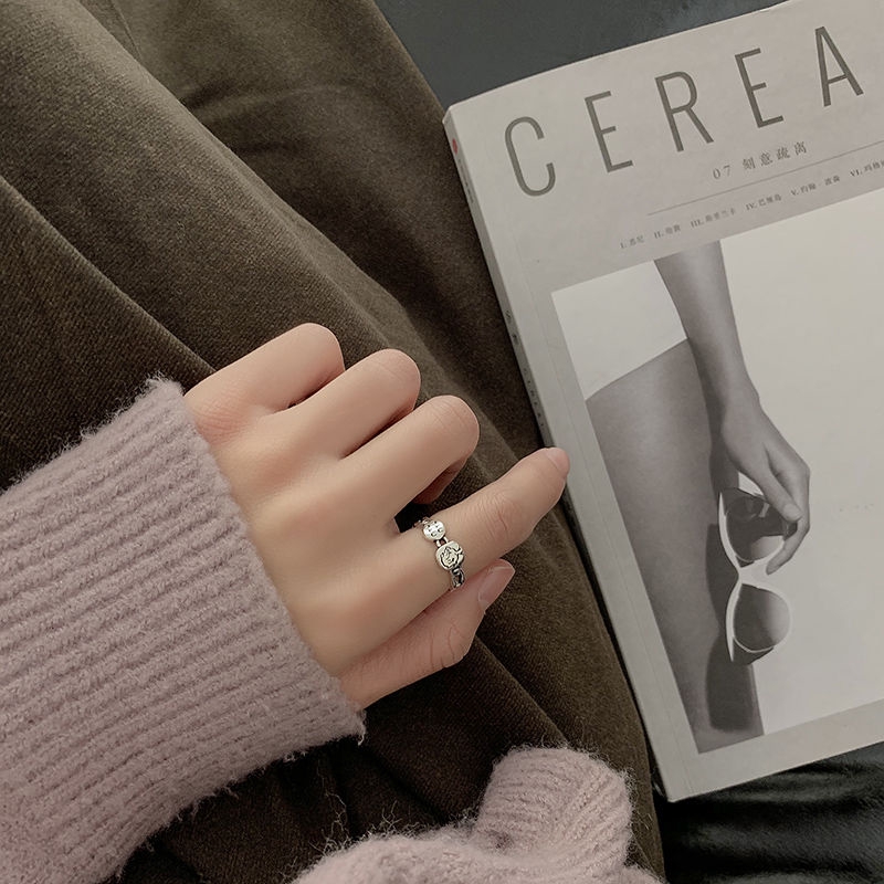 Nhẫn thiết kế theo phong cách Retro cá tính