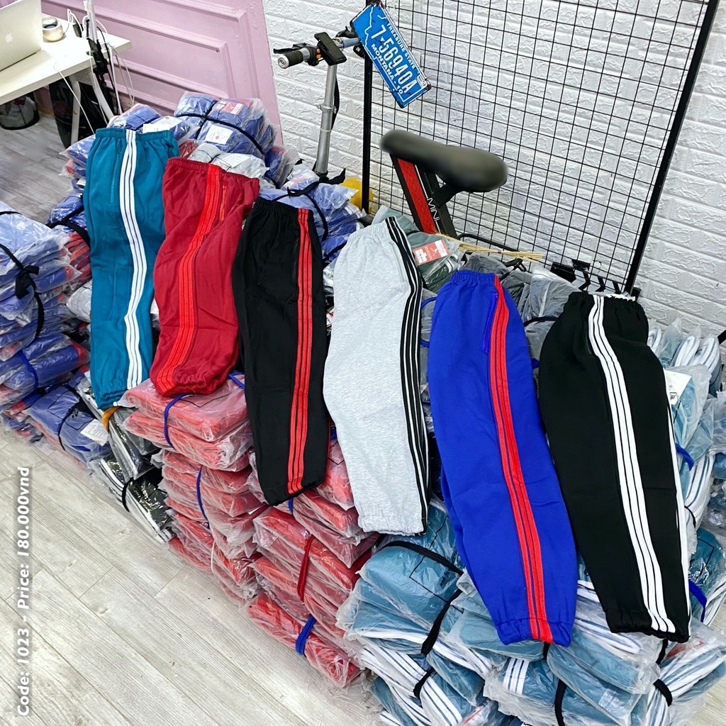 Quần Nỉ Thể Thao Unisex 3 Lines Túi Khóa Kéo - Mã Số: 1023