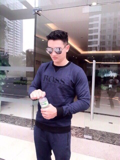 Combo váy và bộ đồ nam