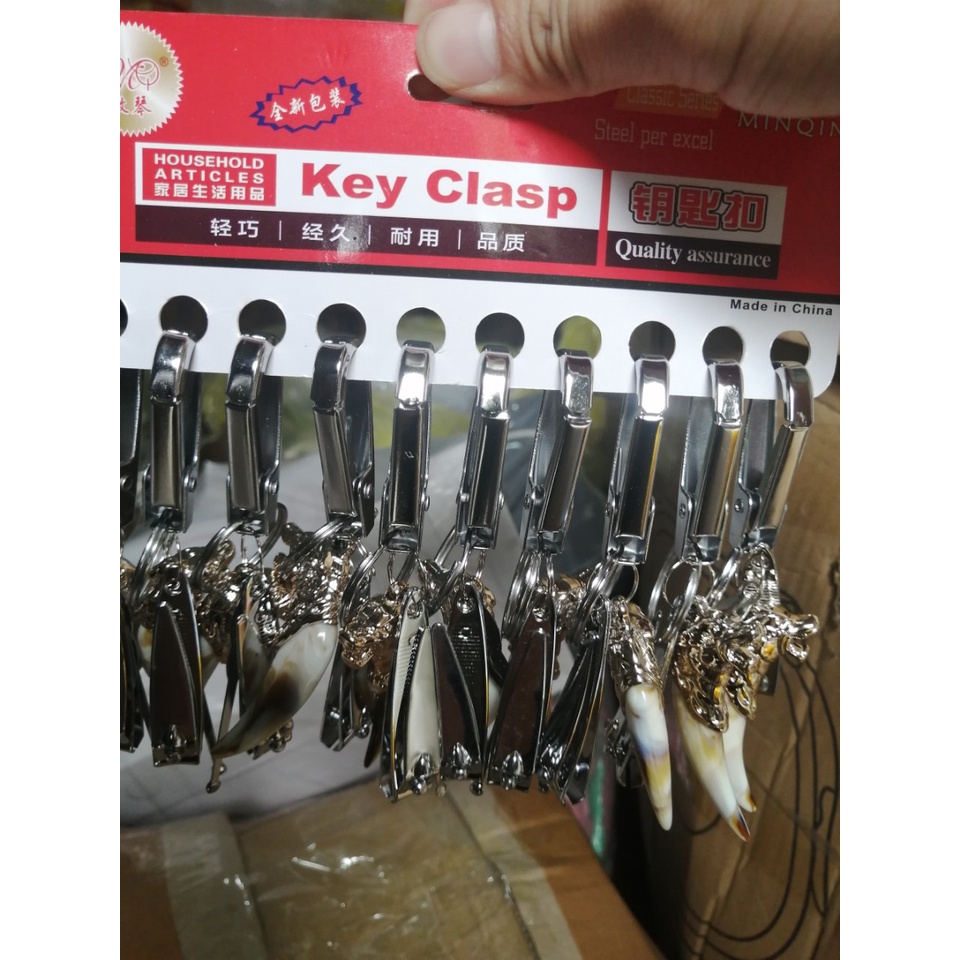 Bô 4 gồm sản phẩm như hình Móc Chìa Khóa siêu nhẹ