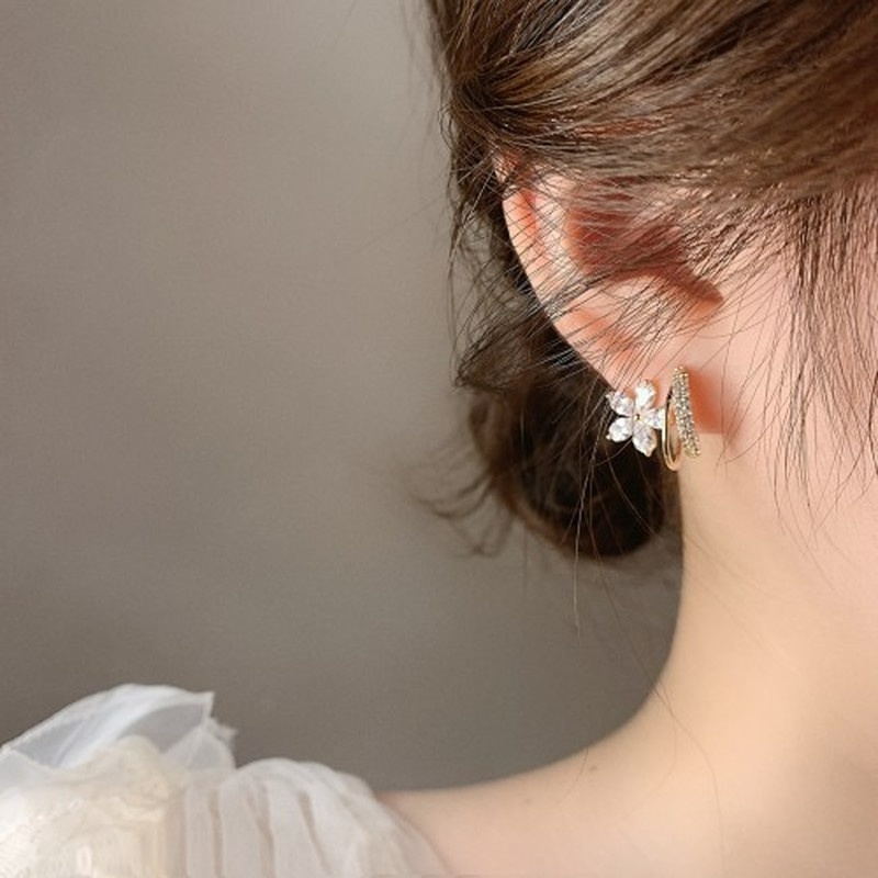 Khuyên Tai Hình Bông Hoa Đính Đá Zircon Phong Cách Hàn Quốc Thời Trang Cho Nữ