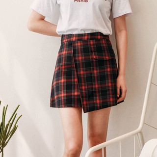 Chân váy kẻ chữ A
