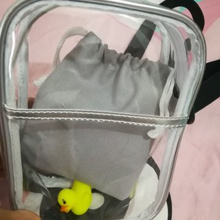 ORDER Túi đeo trong suốt vịt vàng