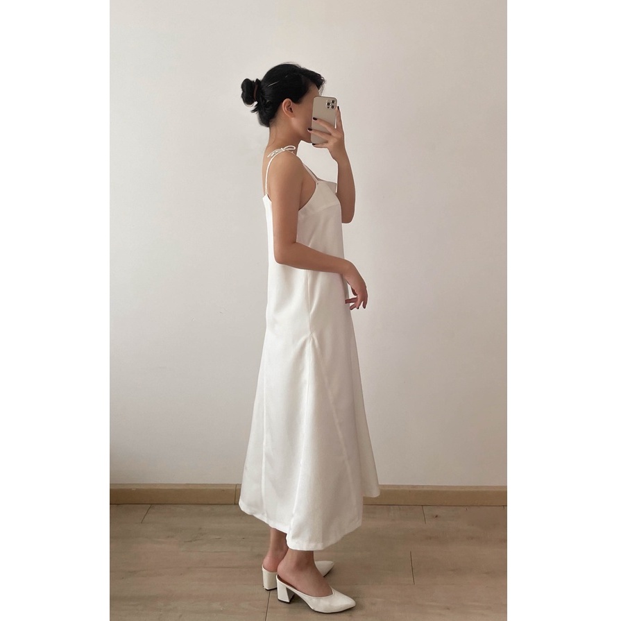 Đầm trắng dài SERENE DRESS  2 dây chất vải dày dặn, đầm trắng suông dài