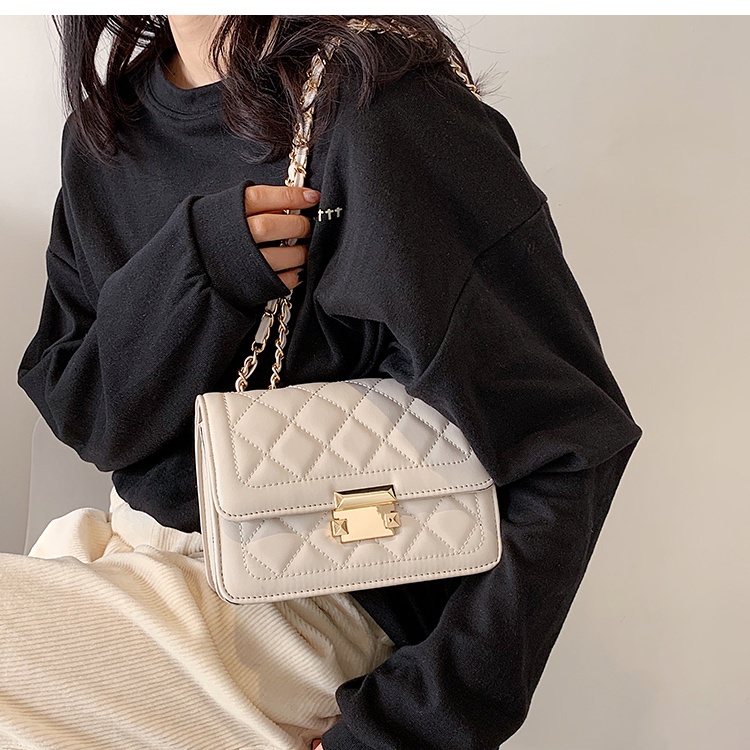 Túi xách nữ đeo chéo da PU form cứng đẹp giá rẻ dây xích ROSASO TX81