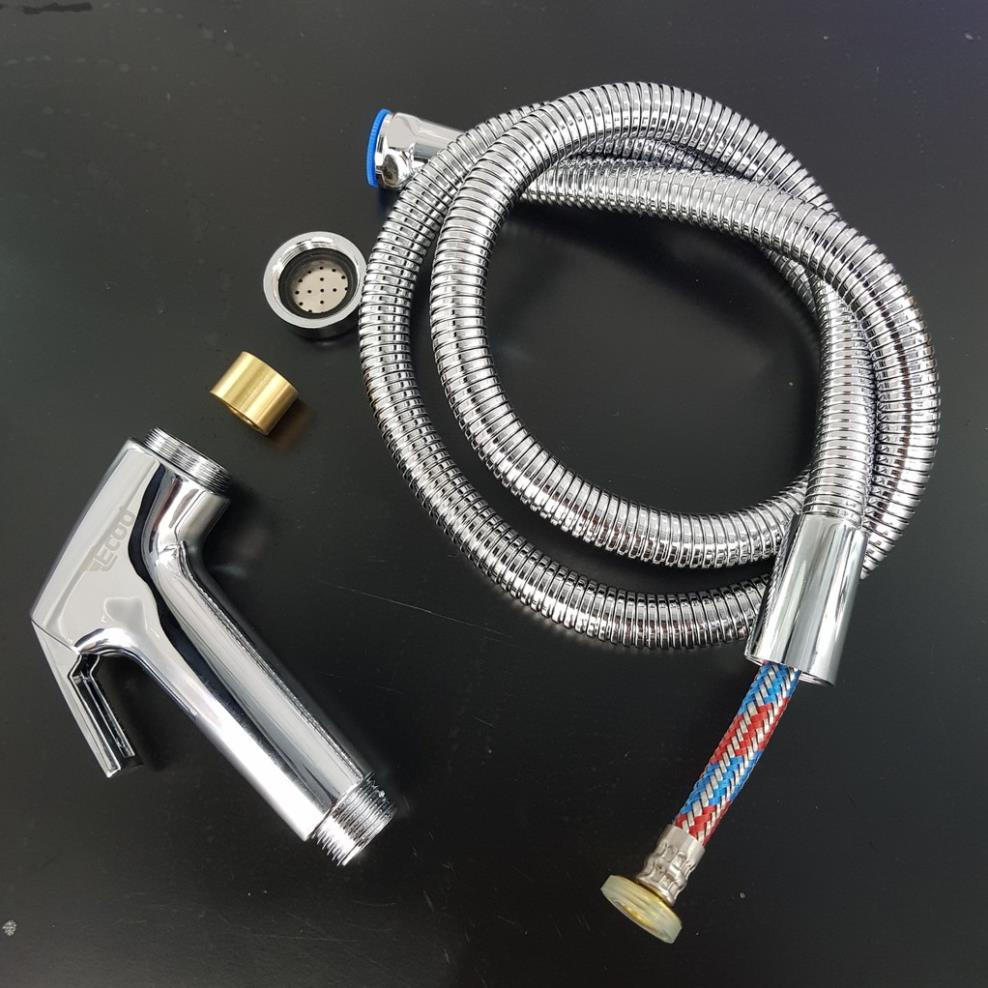 Xịt vệ sinh lõi đồng 𝐂𝐇𝐈̣𝐔 𝐀́𝐏 𝐋𝐔̛̣𝐂 nước cao 1,2m
