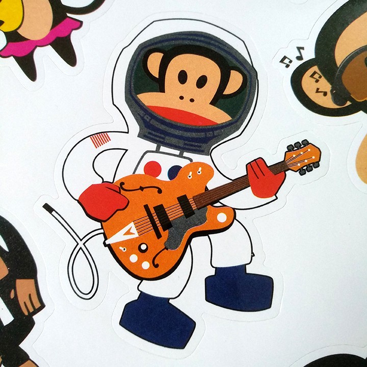 Tấm sticker dán chủ đề CHÚ KHỈ PAUL FRANK ( kích thước 27cm x 37cm )