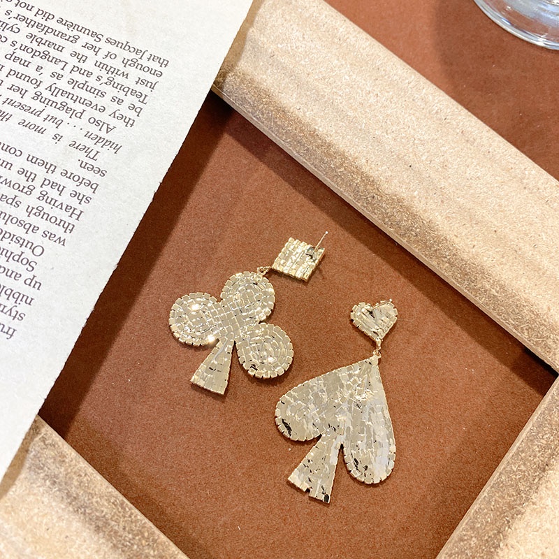 Đôi bông tai hình trái tim mạ bạc 925 xinh xắn